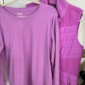 Tek Gear Pink Long Sleeve Top and Vest Set.
Top is size large vest is size xl.